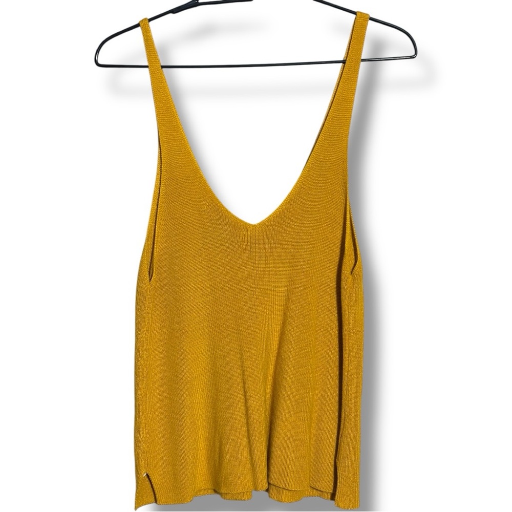 Forever 21 Mustard Knit V Neck Relaxed Fit Sleeveless Classic Style Tank Top - Picture 14 of 14